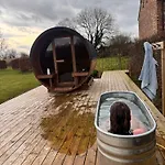 Luxury Barn With Sauna Near York Welcoming Families, Friends, Groups